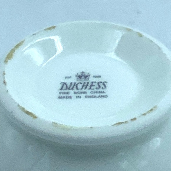 Two Duchess English Bone China Teacups & Saucers - Picture 10 of 14